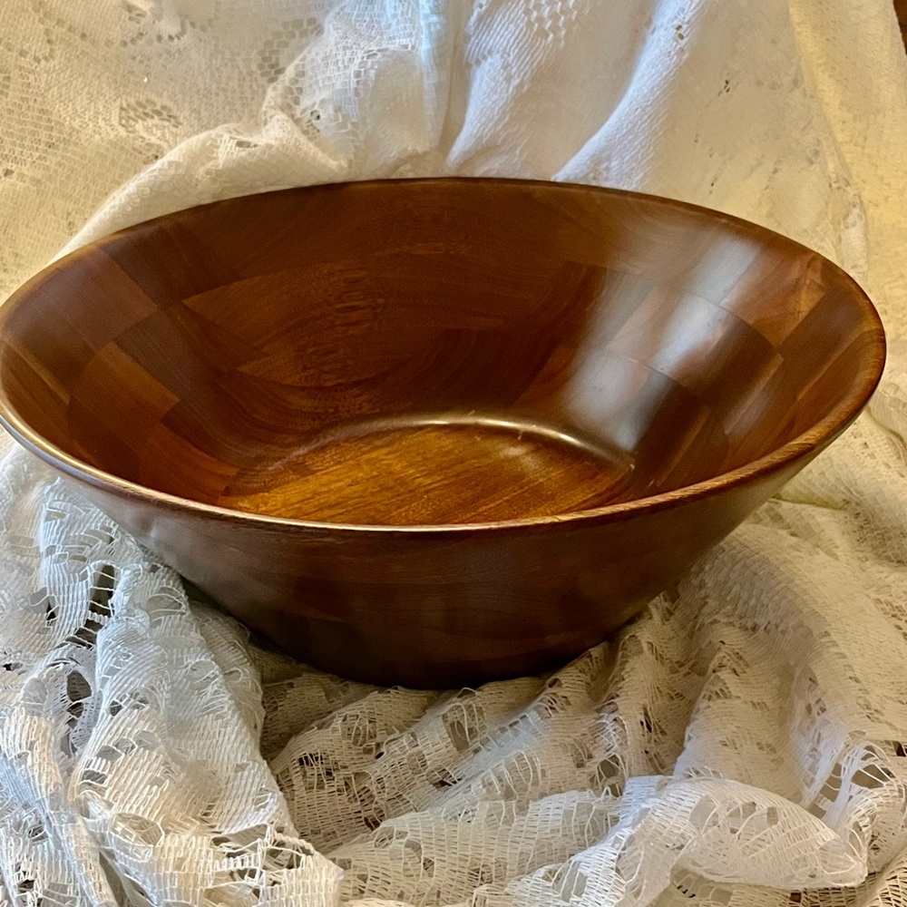 Vintage Decorative Walnut Salad Bowl Mid Century Modern - Picture 9 of 10